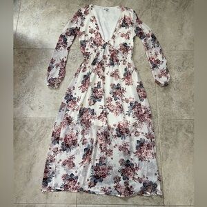 Love, Fire V-Neck Tie Front Boho Floral Dress. Size Small